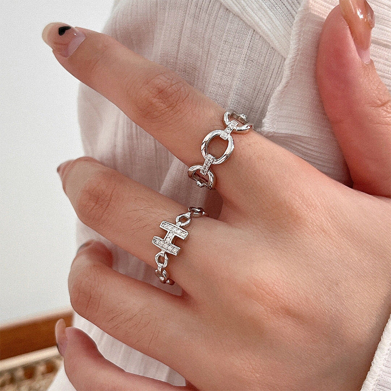 Chain dainty ring